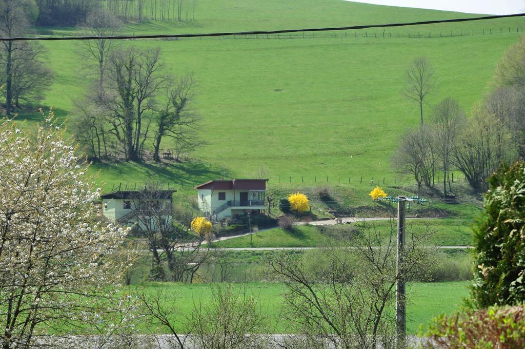 Le Relais De La Vallee Hyevre-Paroisse Экстерьер фото